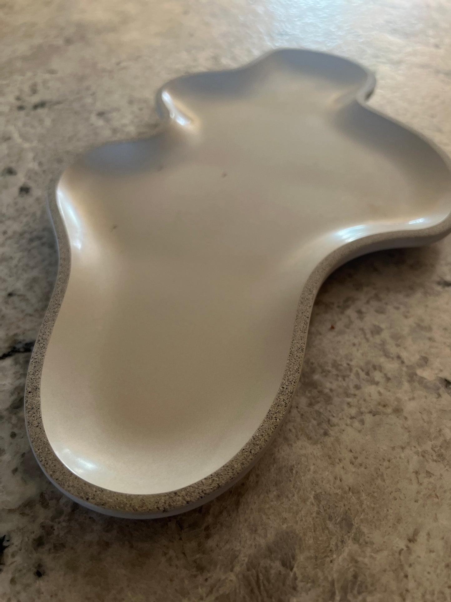 Cloud-Shaped Concrete Tray