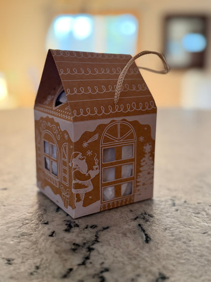 Gingerbread – Classic Soy Wax Candle (4oz) in Gift Box Gingerbread House