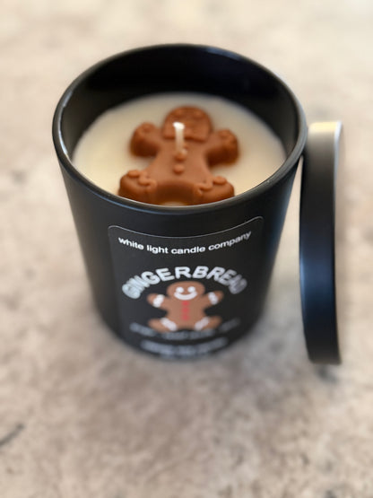 Gingerbread – Classic Soy Wax Candle (8oz) in Custom Burlap Gift Sack